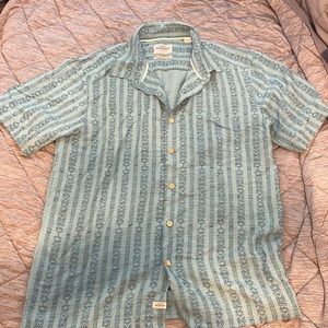 Blue quiksilver button down